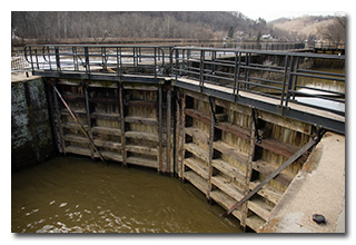 The downstream gates -- click to enlarge