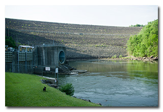 The hydroelectric generating station