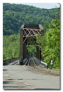 The railroad and automobile bridge spanning the New River