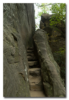 Stairs in a natural fracture leading to the top of the natural bridge