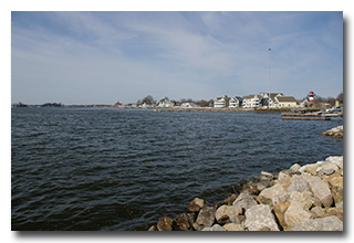 A view of Buckeye Lake near the north shore boat ramp -- click to enlarge