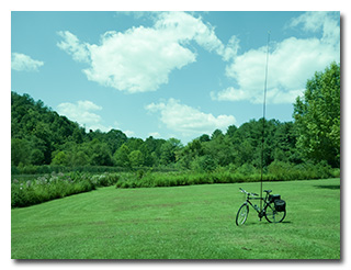 Eric's mast and antenna, supported on his bicycle