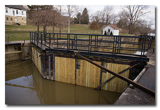 The upstream gates -- click to enlarge