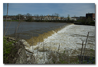 Zanesville Lock and Dam #10 - Water pours over the dam