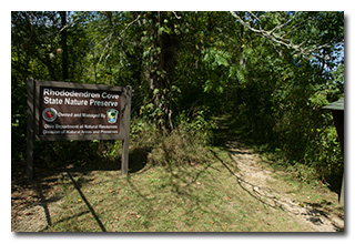 The park sign and trailhead -- click to enlarge