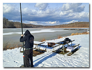 Miles deployes his antenna