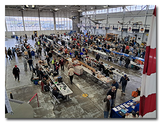 a view of the MARC Hamfest at MAPS Aviation Museum
