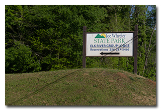 Elk River Lodge sign